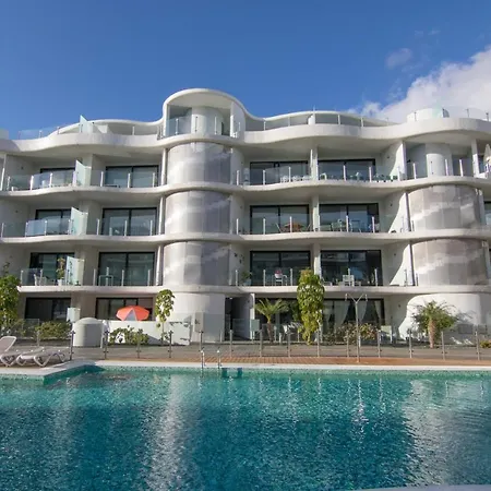 Appartement Luxury Apartment, Parking, Terrace, Pool.