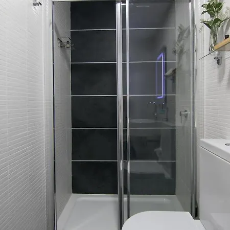 Luxury Apartment, Parking, Terrace, Pool. * أرونا