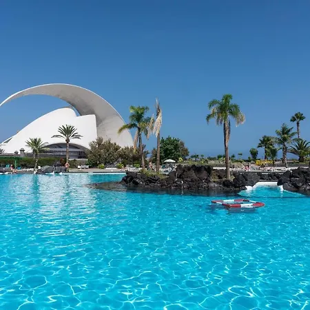 Apartment Luxury Apartment, Parking, Terrace, Pool. *